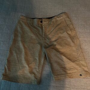 Quicksilver beige surf / turf trunk